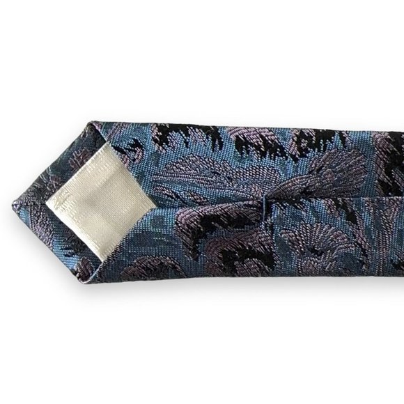 Nina Ricci Mens Tie 3.25 x 56 Short Doves in Flight 100% Silk Blue Purple Black - Picture 9 of 11